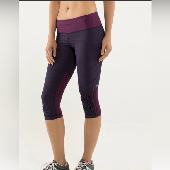 Lululemon Run For Your Life Crop 17”. EUC! Hyper Stripe Plum/Plum Pow Stripe - Picture 2 of 14